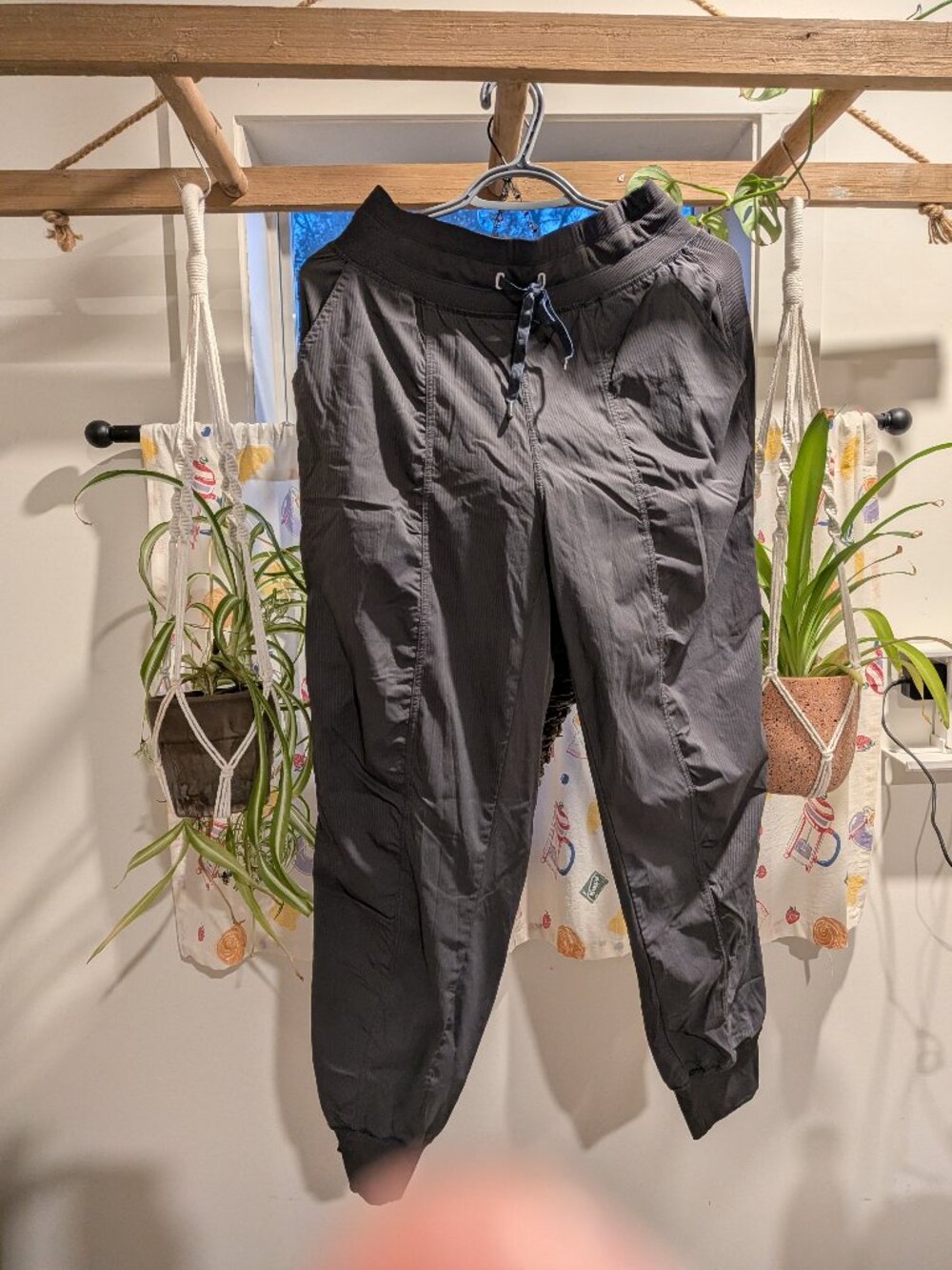 Lululemon Dance Studio Jogger - Size 6